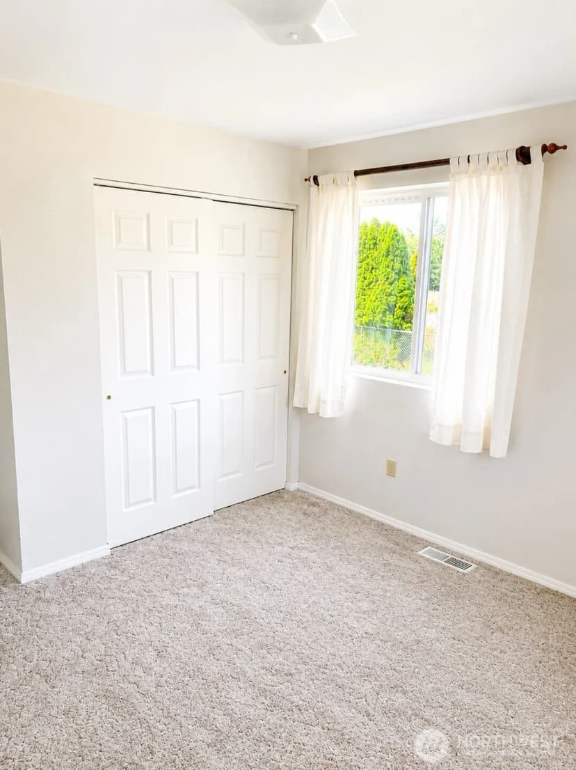 Property photo for 8 Orchard Loop S., Tonasket photo 12