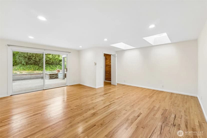 Property photo for 12456 Se 27th Street, Bellevue photo 15