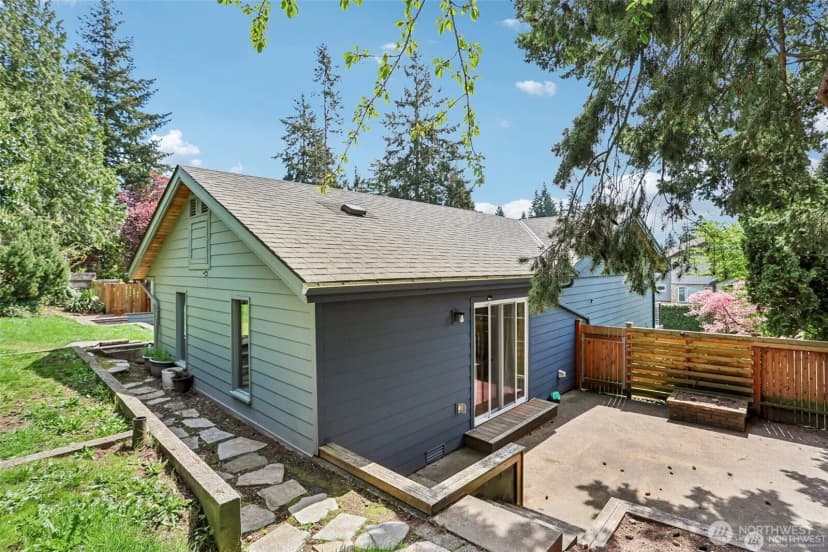 Property photo for 12456 Se 27th Street, Bellevue photo 30
