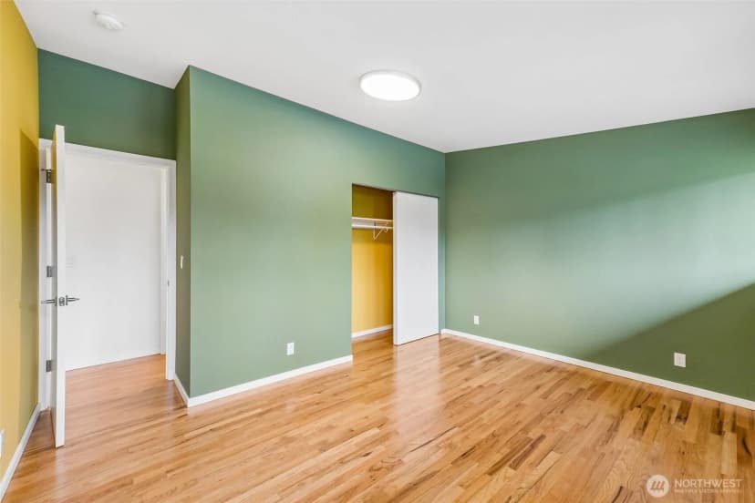 Property photo for 12456 Se 27th Street, Bellevue photo 12