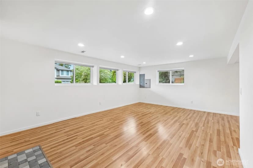 Property photo for 12456 Se 27th Street, Bellevue photo 20