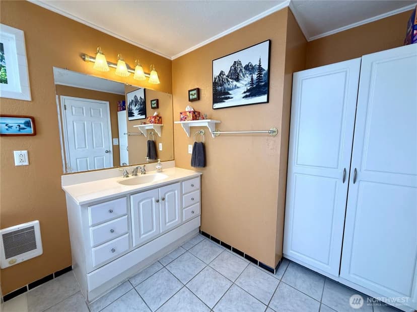 Property photo for 12912 N Alley, Long Beach photo 26