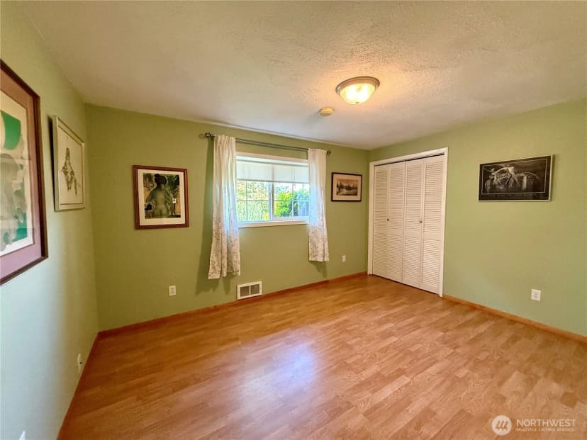 Property photo for 12912 N Alley, Long Beach photo 18