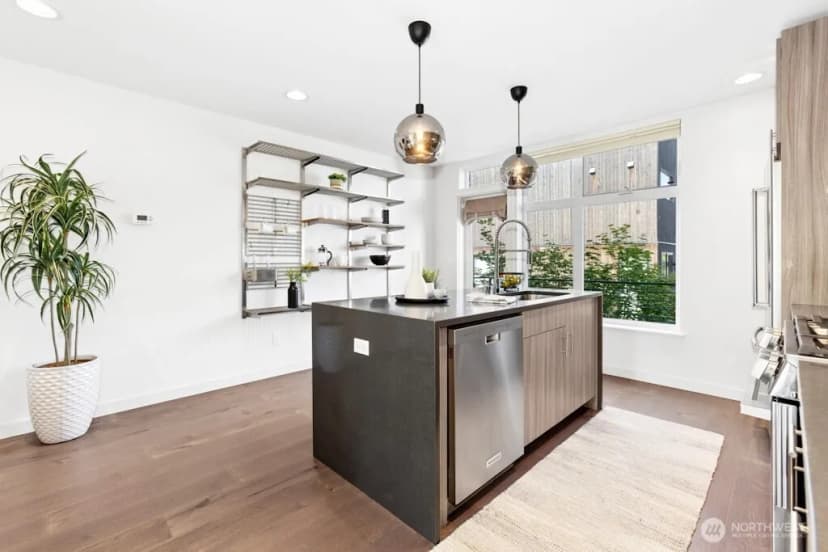 Property photo for 2233 Minor Avenue #c, Seattle photo 16