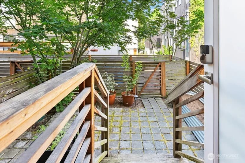 Property photo for 2233 Minor Avenue #c, Seattle photo 8