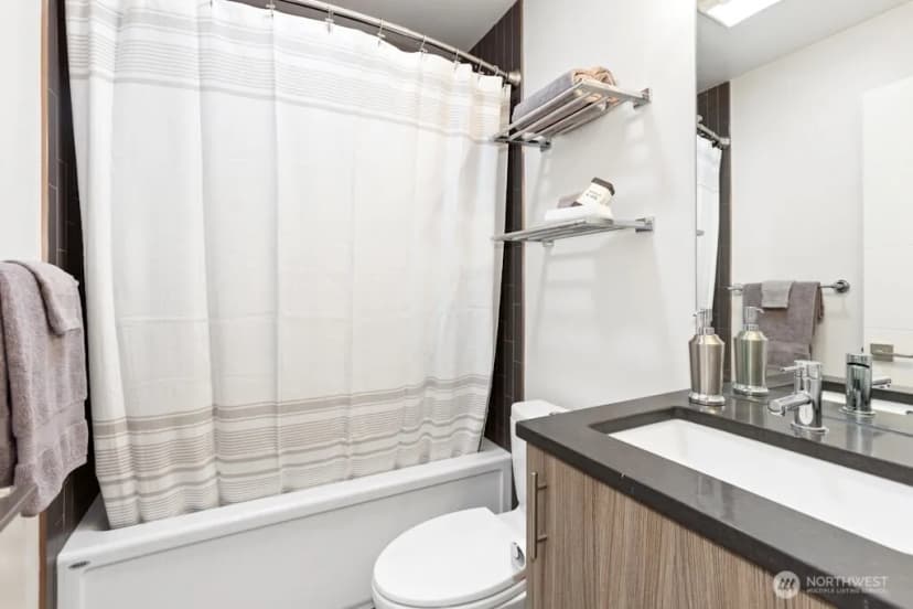 Property photo for 2233 Minor Avenue #c, Seattle photo 6