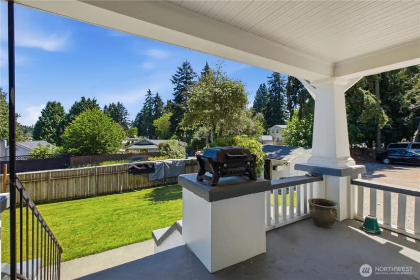 Property photo for 13025 Ambaum Boulevard Sw, Burien photo 19