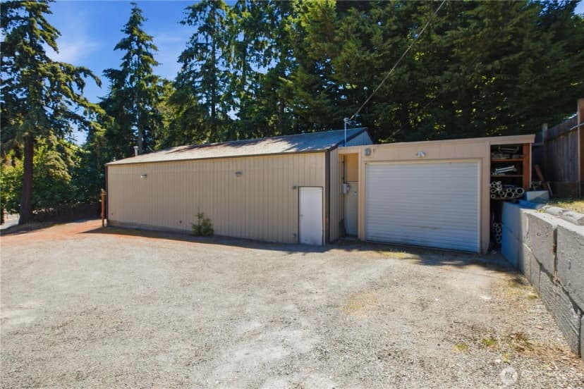 Property photo for 13025 Ambaum Boulevard Sw, Burien photo 33