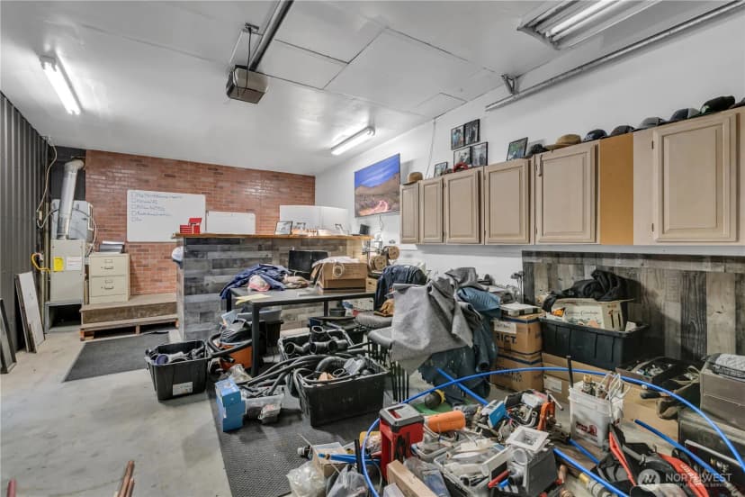 Property photo for 13025 Ambaum Boulevard Sw, Burien photo 30