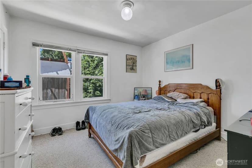 Property photo for 13025 Ambaum Boulevard Sw, Burien photo 13