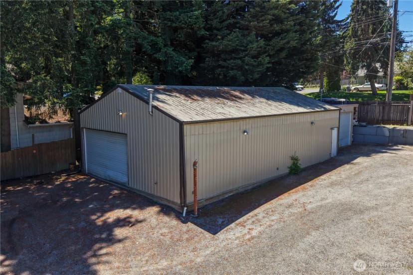 Property photo for 13025 Ambaum Boulevard Sw, Burien photo 39