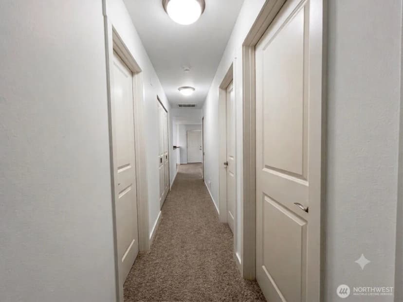 Property photo for 12303 Harbour Pointe Boulevard #cc202, Mukilteo photo 8