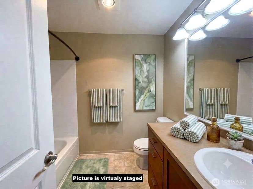 Property photo for 12303 Harbour Pointe Boulevard #cc202, Mukilteo photo 10
