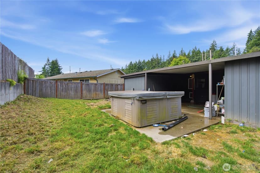 Property photo for 1126 Poindexter Avenue W, Bremerton photo 19