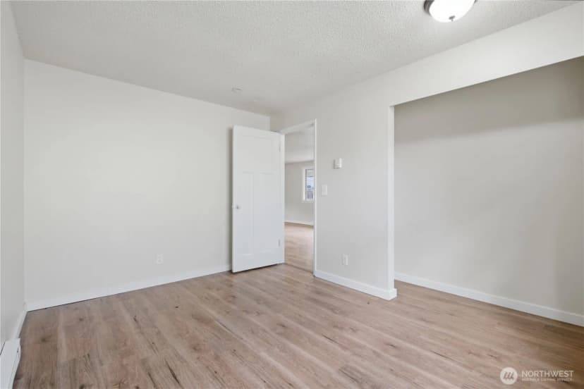 Property photo for 1126 Poindexter Avenue W, Bremerton photo 15