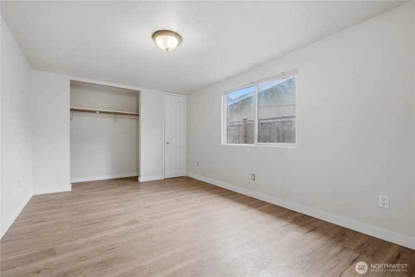 Property photo for 1126 Poindexter Avenue W, Bremerton photo 14