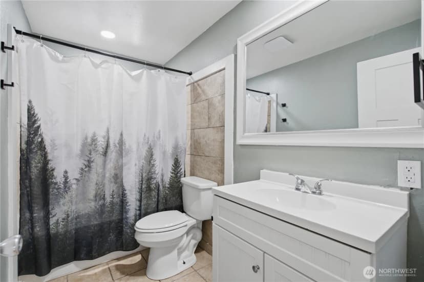 Property photo for 1126 Poindexter Avenue W, Bremerton photo 12