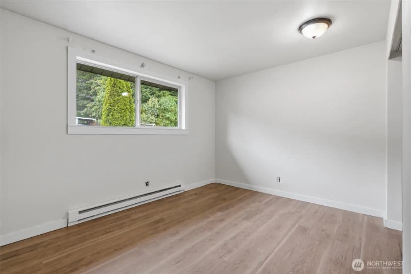 Property photo for 1126 Poindexter Avenue W, Bremerton photo 18