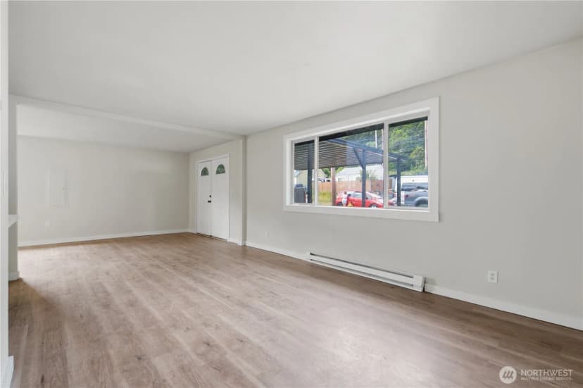Property photo for 1126 Poindexter Avenue W, Bremerton photo 4