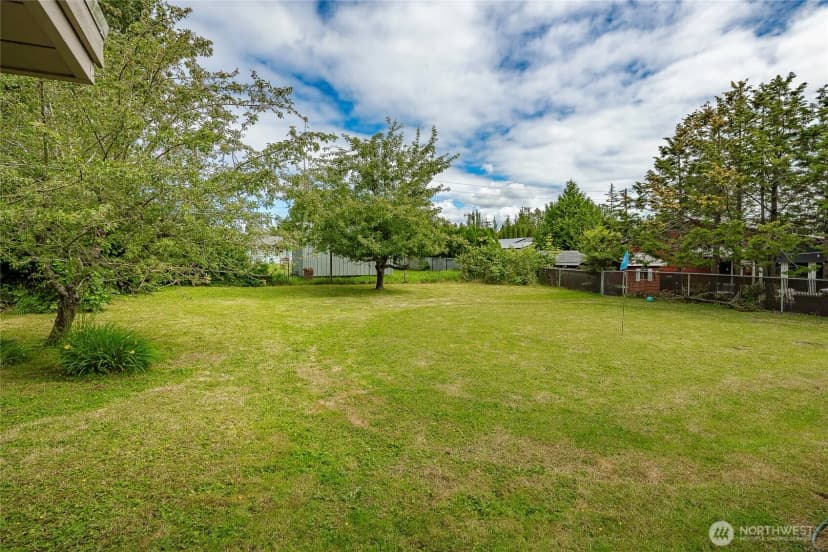 Property photo for 2808 Azalea Place, Bellingham photo 37