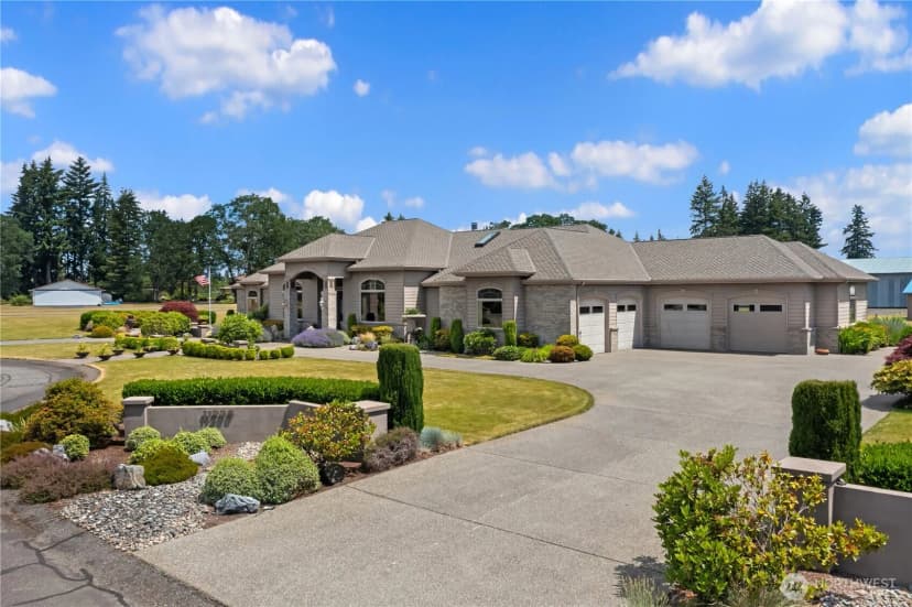 Property photo for 11236 Airpark Lane Se, Yelm photo 34