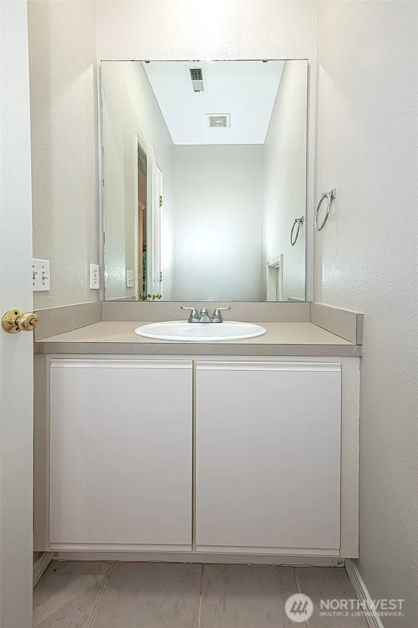 Property photo for 278 Ne Deccio Road #278, College Place photo 13