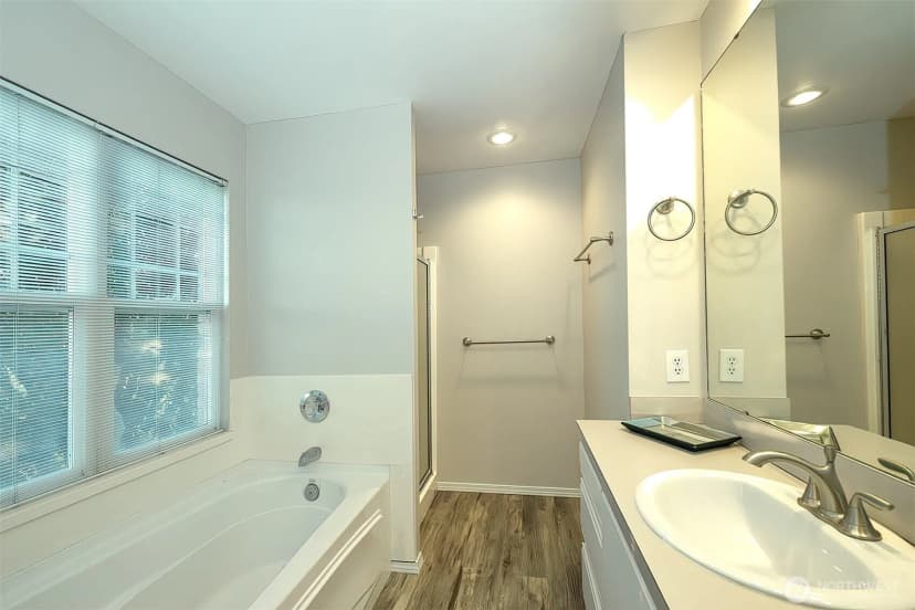 Property photo for 278 Ne Deccio Road #278, College Place photo 17