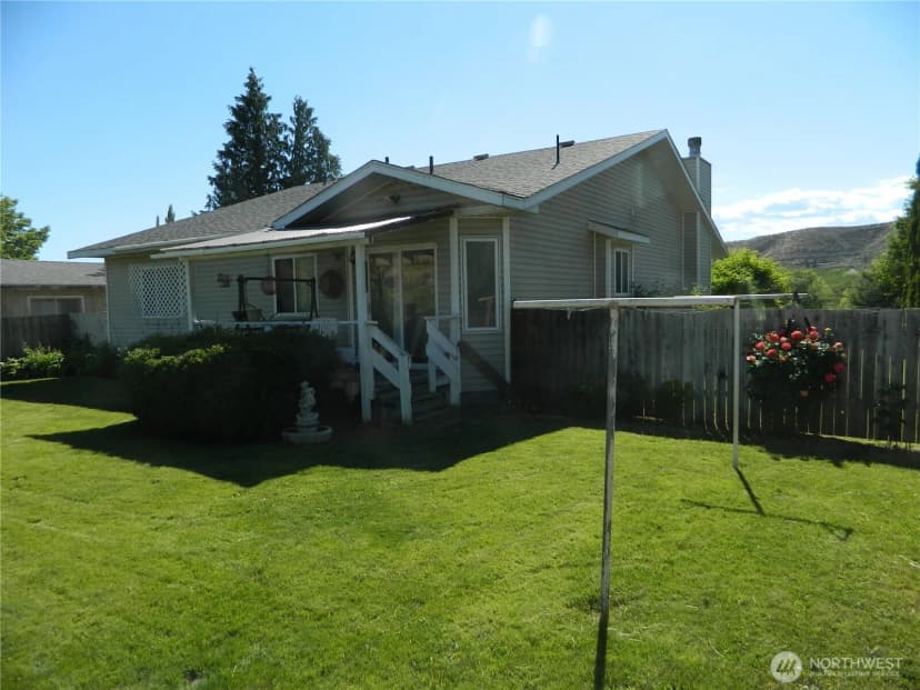 Property photo for 16 Orchard Loop S, Tonasket photo 7