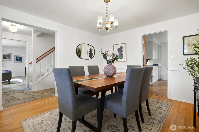 Property photo for 508 147th Street Ne, Bellevue photo 11