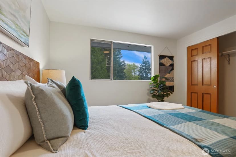 Property photo for 508 147th Street Ne, Bellevue photo 26