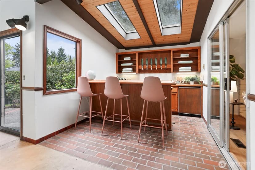 Property photo for 508 147th Street Ne, Bellevue photo 21