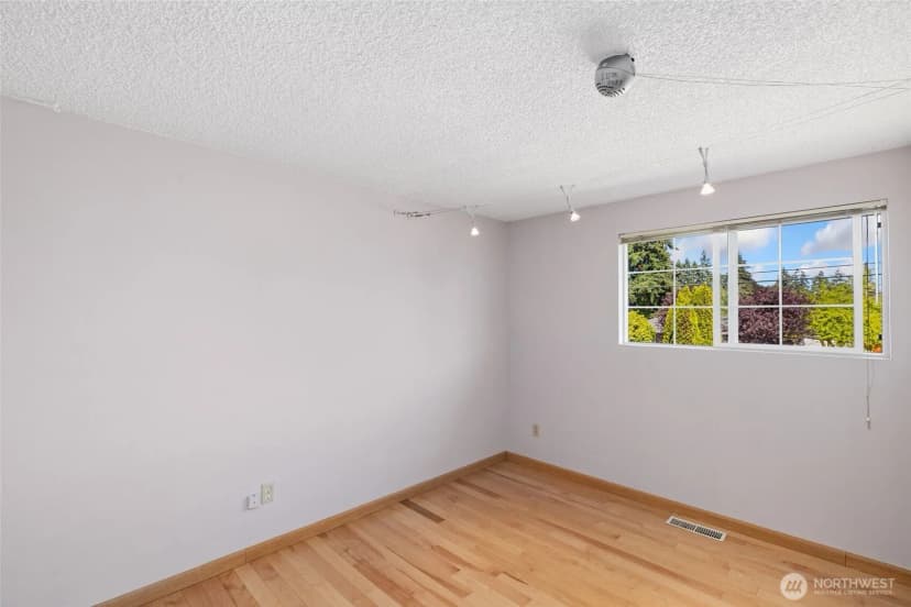 Property photo for 31229 10th Avenue S, Federal Way photo 14