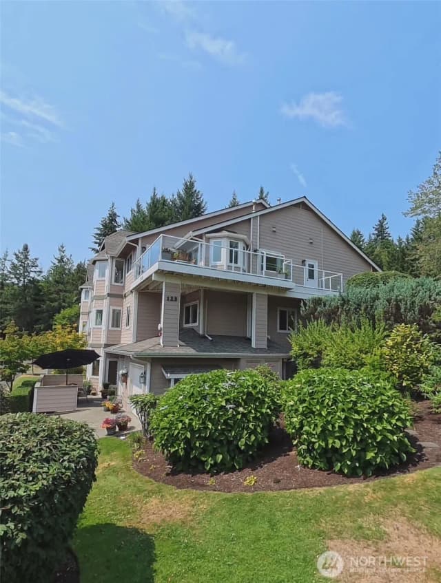 Property photo for 22760 Se 43rd Court #2617, Issaquah photo 2