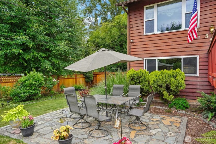 Property photo for 553 S 111th Street, Seattle photo 31