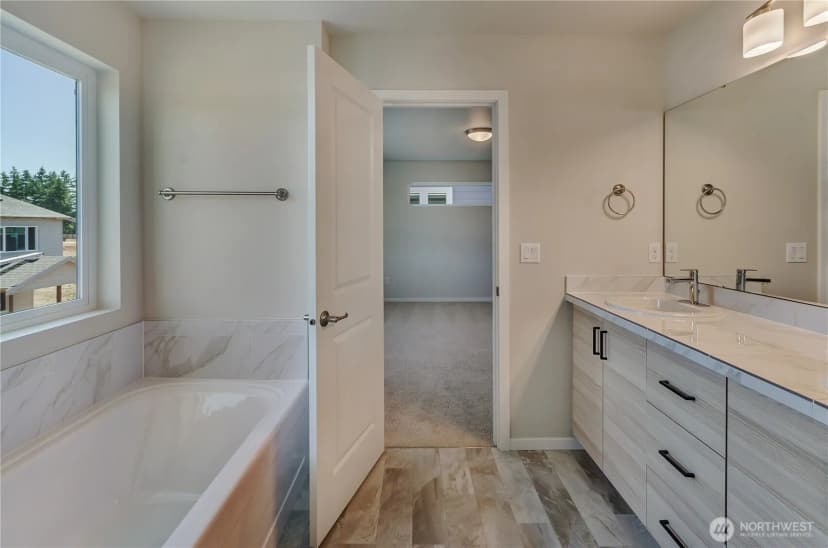 Property photo for 18216 37 Avenue Ct E, Tacoma photo 30