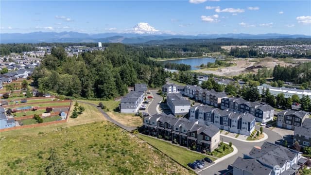 Property photo for 17527 110th Avenue E #d, Puyallup