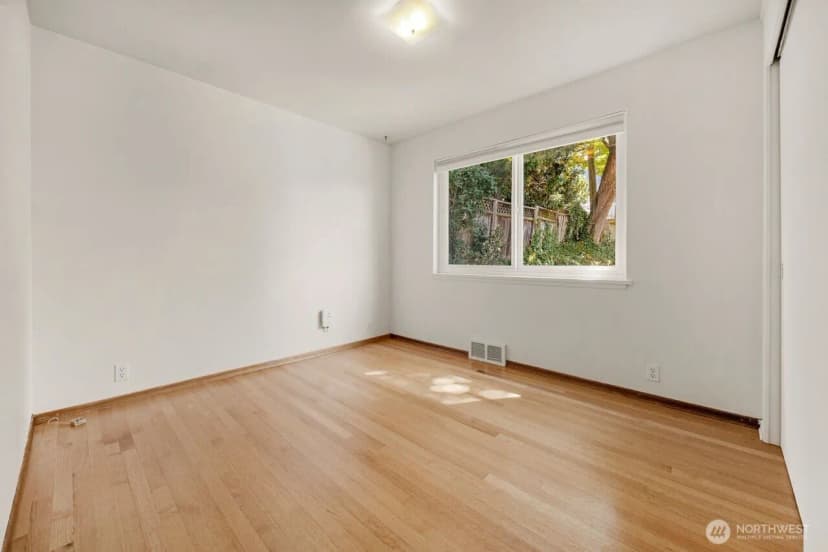 Property photo for 5508 31st Avenue Ne, Seattle photo 21