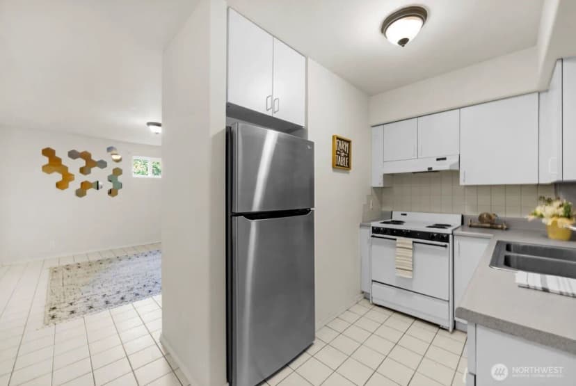 Property photo for 5508 31st Avenue Ne, Seattle photo 12