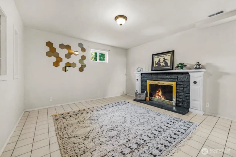 Property photo for 5508 31st Avenue Ne, Seattle photo 17