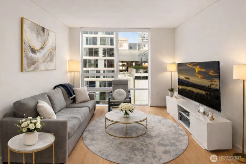 Property photo for 121 Stewart Street #603, Seattle photo 2