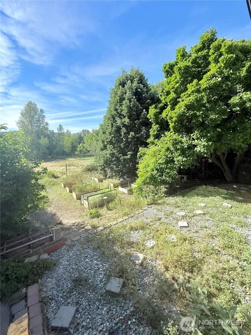 Property photo for 2050 James Avenue, Okanogan photo 38