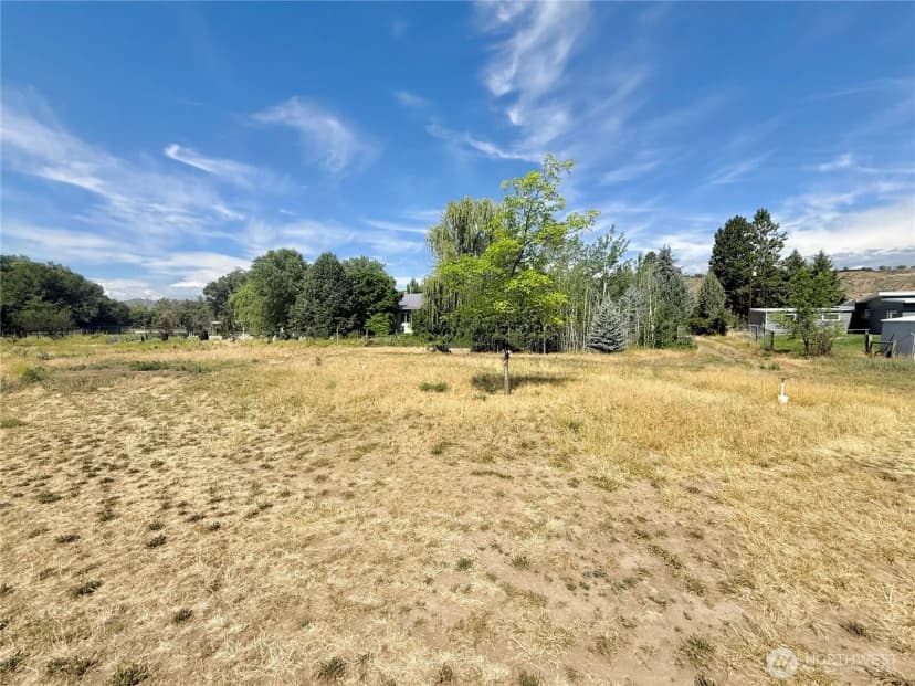 Property photo for 2050 James Avenue, Okanogan photo 34
