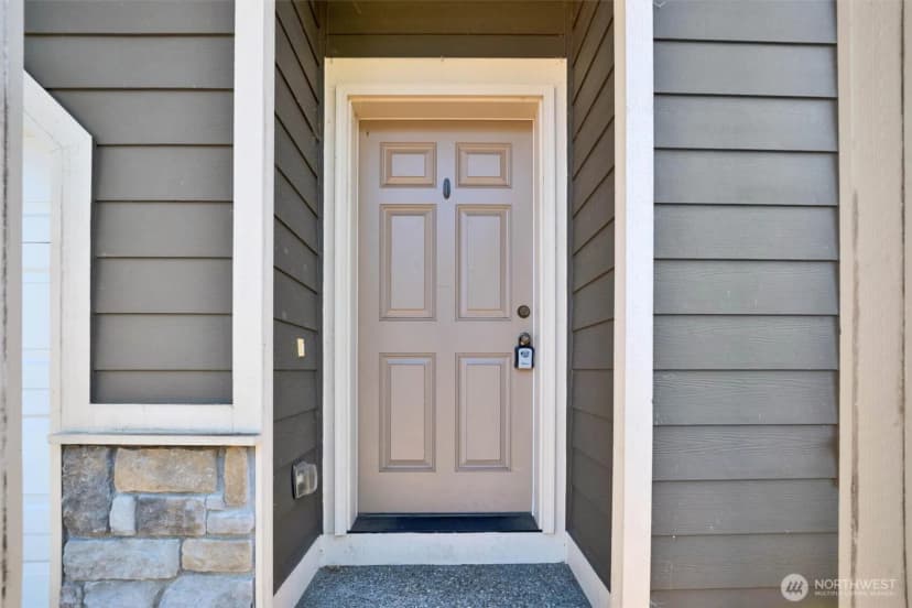 Property photo for 2426 Stafford Way, Bothell photo 3