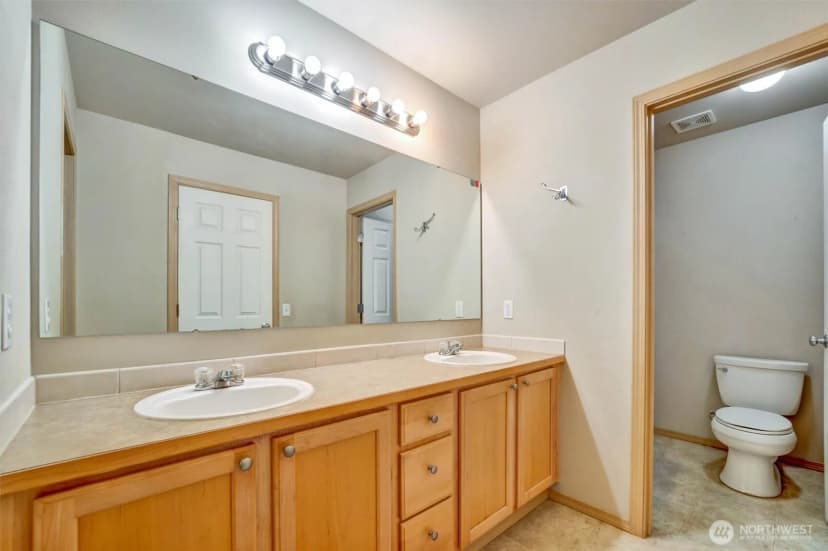 Property photo for 2426 Stafford Way, Bothell photo 25