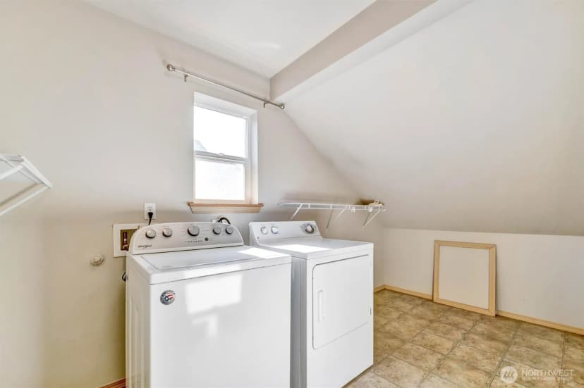 Property photo for 2426 Stafford Way, Bothell photo 21