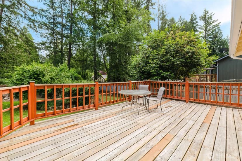 Property photo for 4014 Silver Lane Nw, Bremerton photo 16