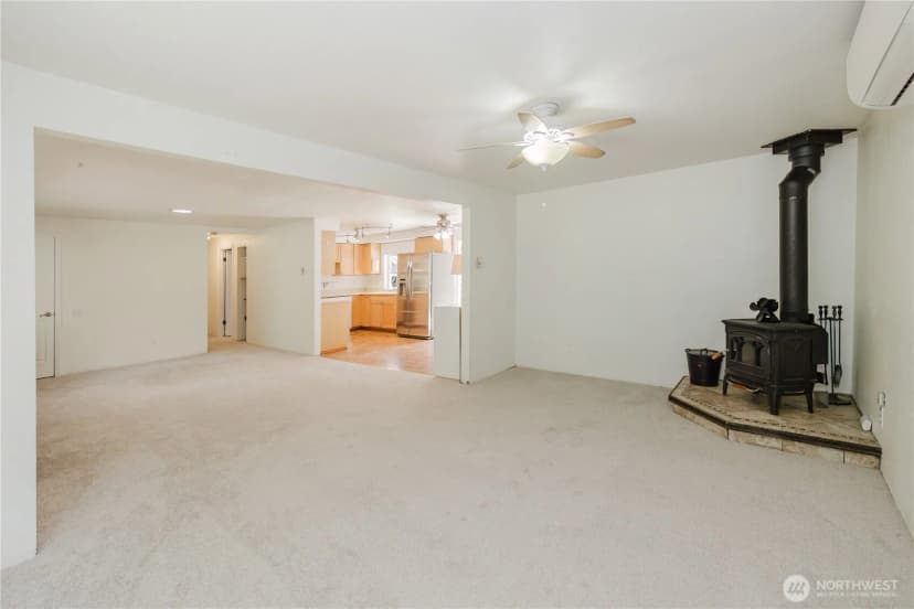 Property photo for 4014 Silver Lane Nw, Bremerton photo 11