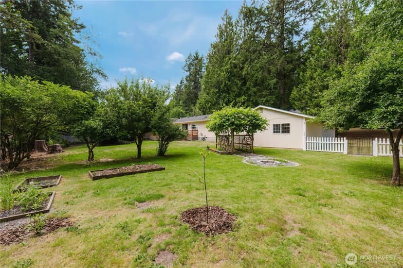 Property photo for 4014 Silver Lane Nw, Bremerton photo 32