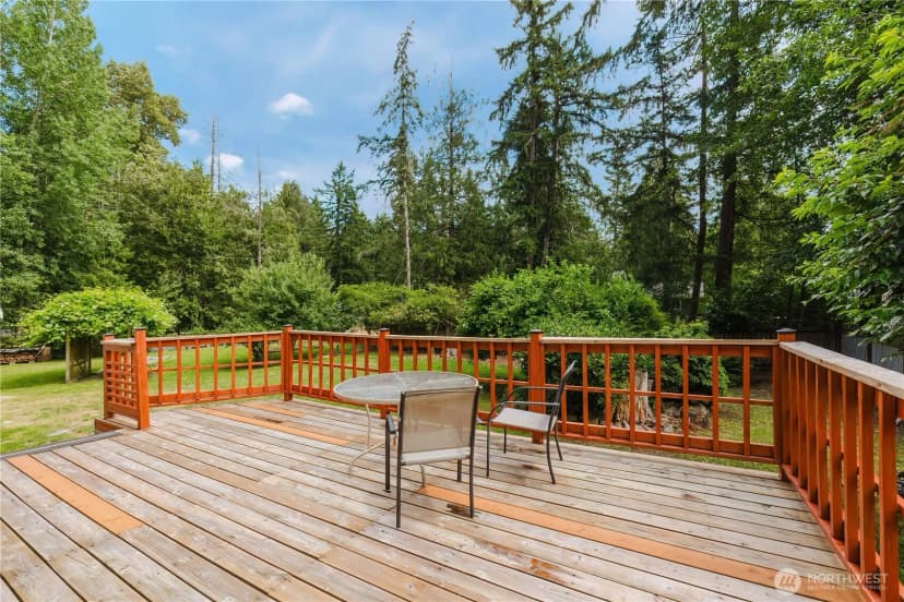 Property photo for 4014 Silver Lane Nw, Bremerton photo 18