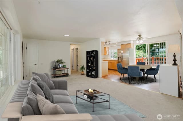 Property photo for 4014 Silver Lane Nw, Bremerton